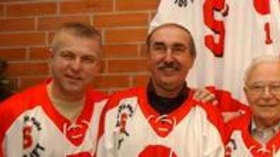 Vybraná pětice nejlepších hokejové Sparty (zleva): Jiří Hrdina, Jiří Holeček, Karel Gut, František Tikal a Jan Havel Vybraná pětice nejlepších hokejové Sparty (zleva): Jiří Hrdina, Jiří Holeček, Karel Gut, František Tikal a Jan Havel