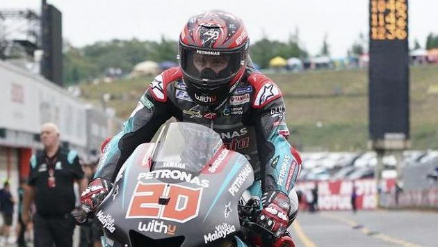 Francouzský jezdec Fabio Quartararo dojel ve Velké ceně Japonska na stupních vítězů. Francouzský jezdec Fabio Quartararo dojel ve Velké ceně Japonska na stupních vítězů.