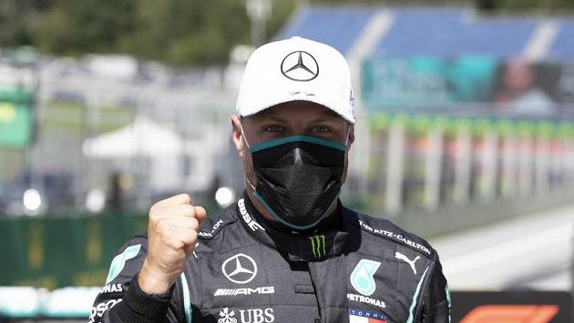 Pilot Mercedesu Valtteri Bottas ovládl kvalifikaci na Velkou cenu Rakouska. Pilot Mercedesu Valtteri Bottas ovládl kvalifikaci na Velkou cenu Rakouska.