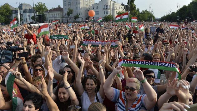 Přivítání maďarských fotbalistů v Budapešti Přivítání maďarských fotbalistů v Budapešti