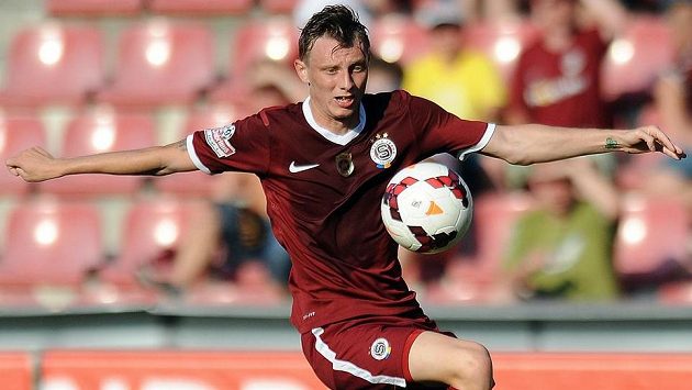 Sparťan Ladislav Krejčí se proti Lokomotivu vytáhl. Sparťan Ladislav Krejčí se proti Lokomotivu vytáhl.