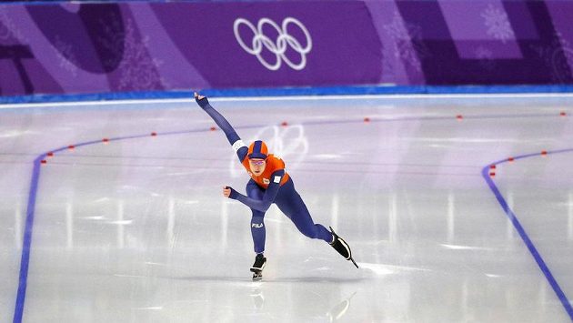 Ireen Wüstová na olympijské trati 1000 metrů. Ireen Wüstová na olympijské trati 1000 metrů.