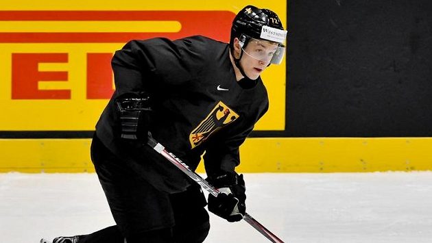 Německý reprezentant s českými kořeny Dominik Kahun se stěhuje do Pittsburghu. Na snímku v německém reprezentačním dresu. Německý reprezentant s českými kořeny Dominik Kahun se stěhuje do Pittsburghu. Na snímku v německém reprezentačním dresu.