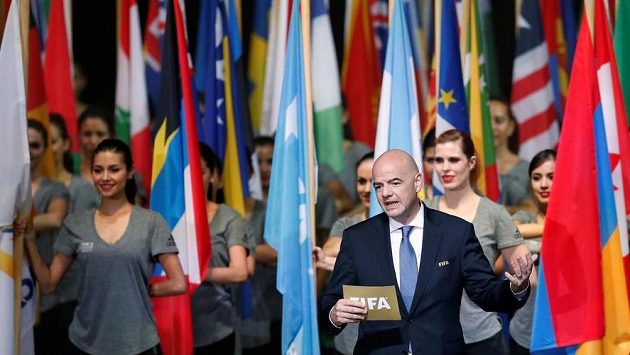Prezident FIFA Gianni Infantino na kongresu v Mexico City. Prezident FIFA Gianni Infantino na kongresu v Mexico City.