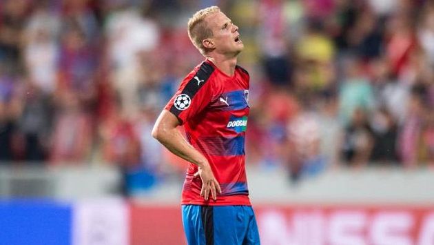 David Limberský se na hřišti téměř rozplakal. David Limberský se na hřišti téměř rozplakal.