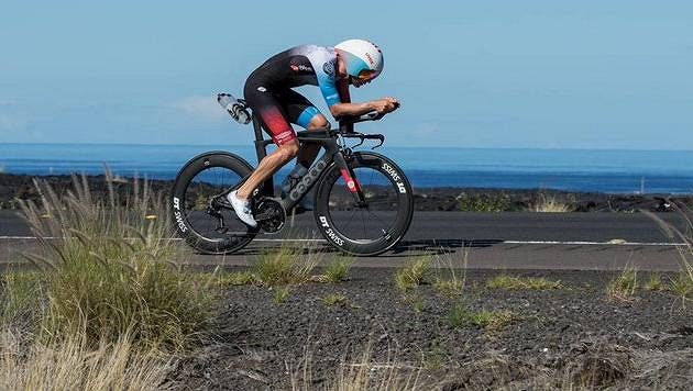 Mistrovství světa v dlouhém triatlonu Ironman se v příštím roce poprvé v historii neuskuteční na Havaji. Mistrovství světa v dlouhém triatlonu Ironman se v příštím roce poprvé v historii neuskuteční na Havaji.