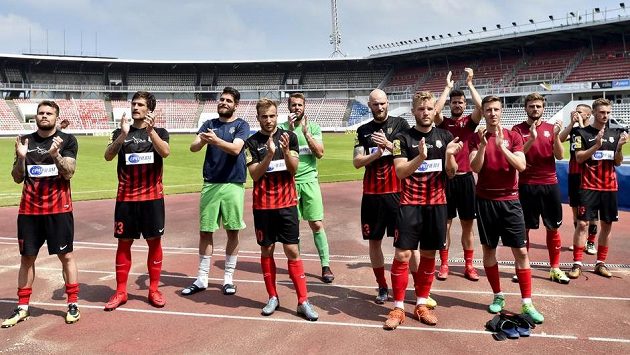 Fotbalisté Opavy na archivním snímku. Fotbalisté Opavy na archivním snímku.