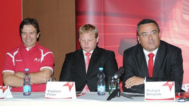 Zleva Ladislav Benýšek, Vladimír Pitter a Richard Benýšek Zleva Ladislav Benýšek, Vladimír Pitter a Richard Benýšek