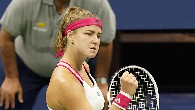 Karolína Muchová při utkání s Američankou Venus Williamsovou na US Open. Karolína Muchová při utkání s Američankou Venus Williamsovou na US Open.