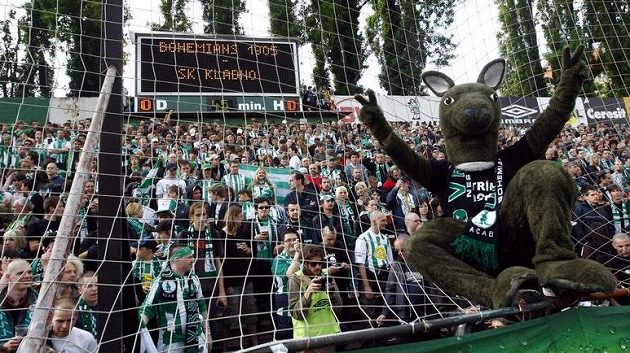 Fanoušci Bohemians 1905 se radují, budou znovu hrát v Ďolíčku Fanoušci Bohemians 1905 se radují, budou znovu hrát v Ďolíčku