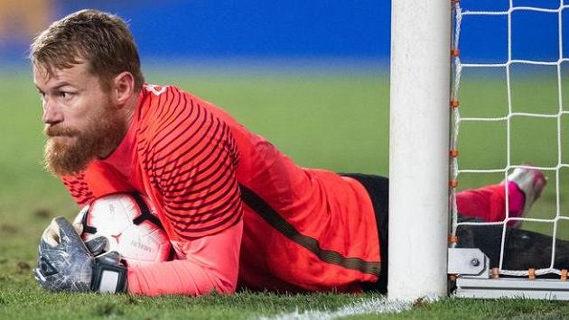 Brankář Jablonce Vlastimil Hrubý během utkání na Spartě. Brankář Jablonce Vlastimil Hrubý během utkání na Spartě.