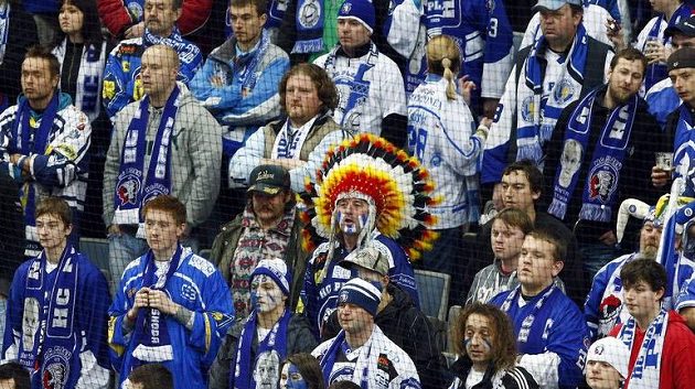 Fanoušci hokejistů Plzně věří hráčům, budou se radovat po konci základní části z elitní desítky? Fanoušci hokejistů Plzně věří hráčům, budou se radovat po konci základní části z elitní desítky?