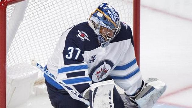 První hvězdou uplynulého týdne NHL byl zvolen brankář Winnipegu Connor Hellebuyck První hvězdou uplynulého týdne NHL byl zvolen brankář Winnipegu Connor Hellebuyck