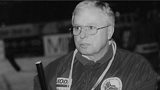 Luděk Bukač patří k legendám českého hokeje Luděk Bukač patří k legendám českého hokeje