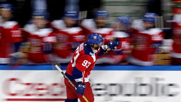 Jakub Voráček oslavuje gól, který vstřelil v samostatných nájezdech Rusům. Bude mít důvod k radosti i dnes? Jakub Voráček oslavuje gól, který vstřelil v samostatných nájezdech Rusům. Bude mít důvod k radosti i dnes?