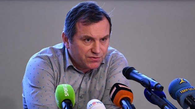 Ředitel hokejové extraligy Josef Řezníček Ředitel hokejové extraligy Josef Řezníček