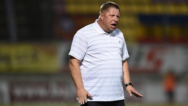 Trenér Příbrami Petr Čuhel byl nazlobený na své svěřence i sám na sebe. Trenér Příbrami Petr Čuhel byl nazlobený na své svěřence i sám na sebe.