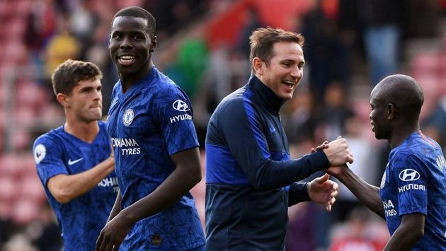 Fotbalová Chelsea dál pomáhá v boji s pandemií nového koronaviru (ilustrační foto) Fotbalová Chelsea dál pomáhá v boji s pandemií nového koronaviru (ilustrační foto)