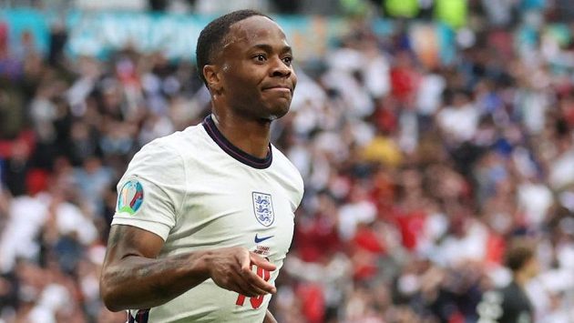 Angličan Raheem Sterling se raduje z gólu proti Německu. Angličan Raheem Sterling se raduje z gólu proti Německu.