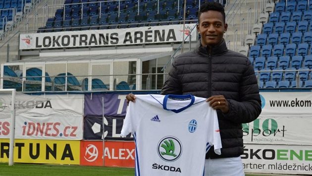 Nová posila mladoboleslavského klubu Kolumbijec Anderson Arroyo. Nová posila mladoboleslavského klubu Kolumbijec Anderson Arroyo.