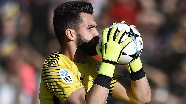 Brankář Sparty Tomáš Koubek v Mladé Boleslavi míč za svá záda nepustil. Brankář Sparty Tomáš Koubek v Mladé Boleslavi míč za svá záda nepustil.