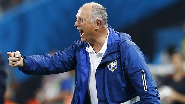 Brazilský kouč Luiz Felipe Scolari během úvodního zápasu světového šampionátu proti Chorvatsku. Brazilský kouč Luiz Felipe Scolari během úvodního zápasu světového šampionátu proti Chorvatsku.