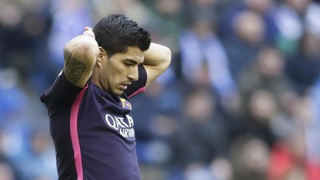 Luis Suárez z Barcelony při utkání v La Coruni. Luis Suárez z Barcelony při utkání v La Coruni.