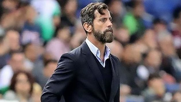 Novým koučem fotbalistů týmu Šanghaj Šen-chua byl jmenován Španěl Quique Sánchez Flores. Novým koučem fotbalistů týmu Šanghaj Šen-chua byl jmenován Španěl Quique Sánchez Flores.