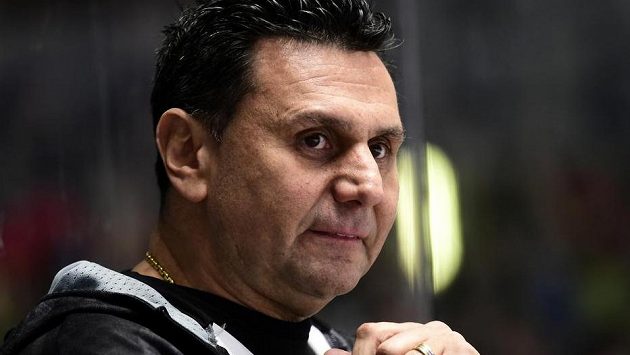 Kouč Vladimír Růžička se vrací do extraligy Kouč Vladimír Růžička se vrací do extraligy