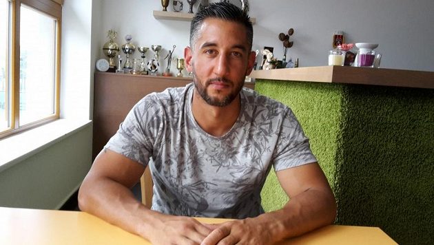 Lukáš Stránský, kondiční trenér fotbalistů Dukly Praha. Lukáš Stránský, kondiční trenér fotbalistů Dukly Praha.