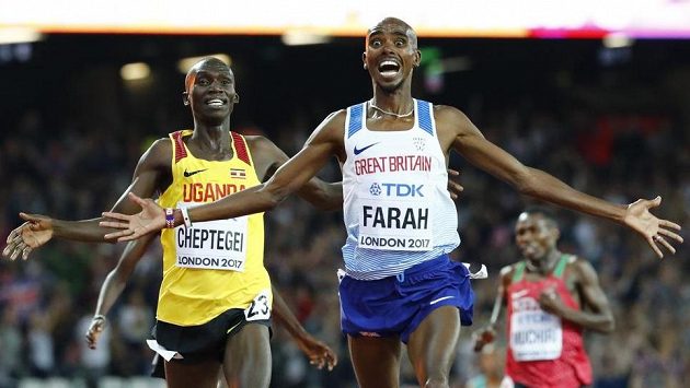 Britský vytrvalec Mo Farah si běží pro zlato na trati 10 000 metrů. Britský vytrvalec Mo Farah si běží pro zlato na trati 10 000 metrů.