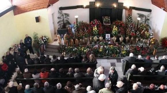 Pohřeb Jiřího Rašky ve Frenštátě pod Radhoštěm Pohřeb Jiřího Rašky ve Frenštátě pod Radhoštěm