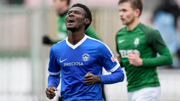 Oscar Dorley z Liberce během utkání s Jabloncem. Oscar Dorley z Liberce během utkání s Jabloncem.