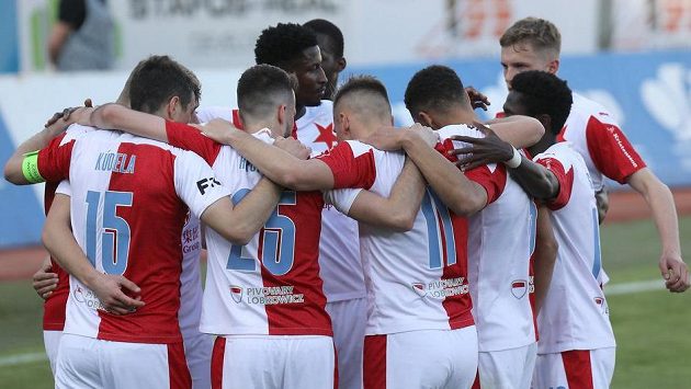 Radost fotbalistů Slavie. Radost fotbalistů Slavie.