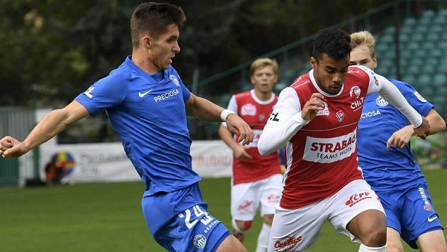 Zleva Michal Fukala z Liberce, Cadu z Pardubic a Michal Beran z Liberce. Zleva Michal Fukala z Liberce, Cadu z Pardubic a Michal Beran z Liberce.