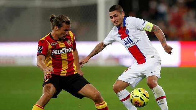 Marco Verratti z PSG a Yannick Cahuzac z Lens. Marco Verratti z PSG a Yannick Cahuzac z Lens.
