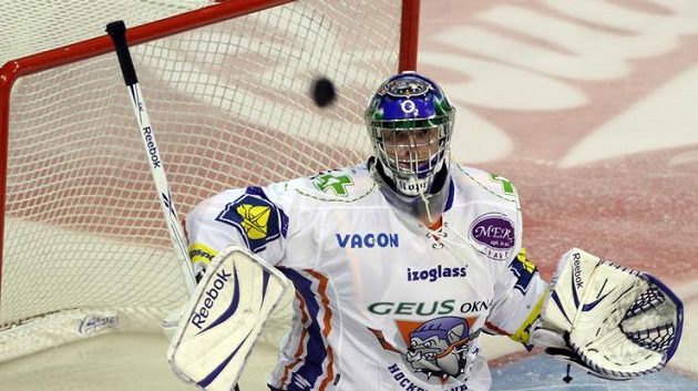 Brankář hokejistů Kladna Miroslav Kopřiva Brankář hokejistů Kladna Miroslav Kopřiva