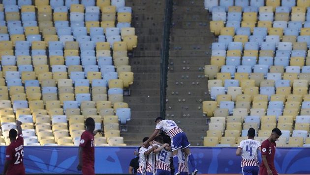 Fotbalový turnaj Copa América trápí v úvodu nižší návštěvnost. Výjimkou nebyl ani duel Paraguaye s Katarem. Fotbalový turnaj Copa América trápí v úvodu nižší návštěvnost. Výjimkou nebyl ani duel Paraguaye s Katarem.