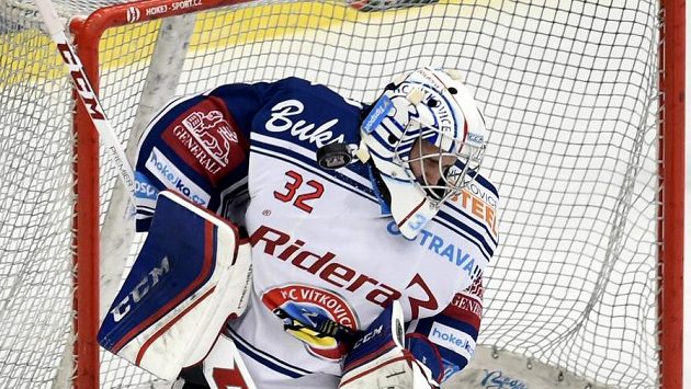 Brankář Patrik Bartošák z Vítkovic. Brankář Patrik Bartošák z Vítkovic.