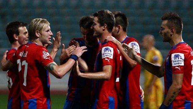 Fotbalisté Plzně přivítají v kabině novou posilu. Fotbalisté Plzně přivítají v kabině novou posilu.