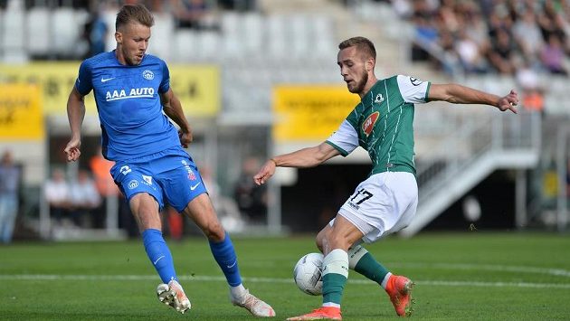 Zleva Dominik Plechatý z Liberce a Miloš Kratochvíl z Jablonce. Zleva Dominik Plechatý z Liberce a Miloš Kratochvíl z Jablonce.