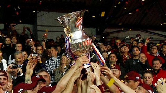 Mistrovský titul budou obhajovat fotbalisté Sparty - ilustrační foto. Mistrovský titul budou obhajovat fotbalisté Sparty - ilustrační foto.