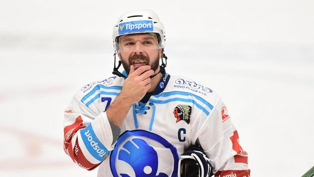 Milan Gulaš z Plzně, autor rozhodující branky v závěru 3. třetiny utkání s Olomoucí. Milan Gulaš z Plzně, autor rozhodující branky v závěru 3. třetiny utkání s Olomoucí.