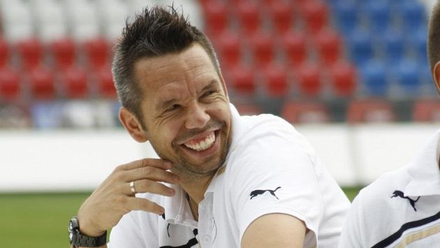 Pavel Horváth si bude ze svých slovenských spoluhráčů utahovat ještě dlouho. Pavel Horváth si bude ze svých slovenských spoluhráčů utahovat ještě dlouho.
