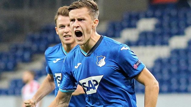 Christoph Baumgartner z Hoffenheimu oslavuje gól v utkání Evropské ligy proti Crvené zvezdě Bělehrad. Christoph Baumgartner z Hoffenheimu oslavuje gól v utkání Evropské ligy proti Crvené zvezdě Bělehrad.