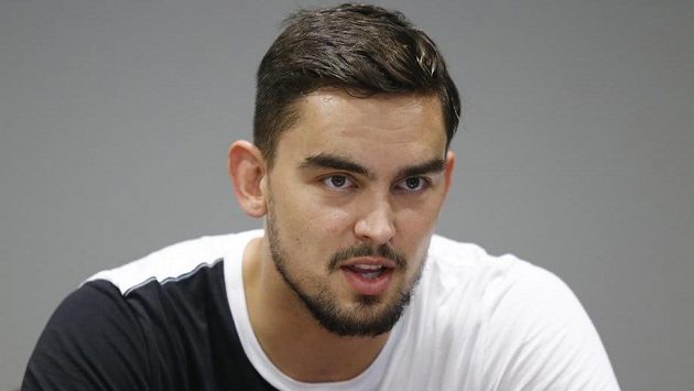 Tomáš Satoranský opouští tým Washington Wizards a v NBA podepsal kontrakt s Chicagem. Tomáš Satoranský opouští tým Washington Wizards a v NBA podepsal kontrakt s Chicagem.