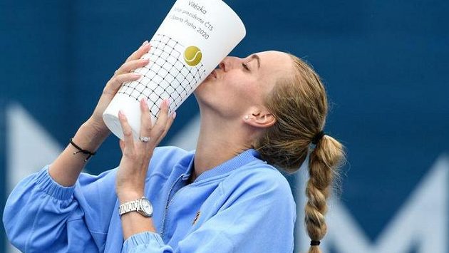 Petra Kvitová vyhrála ženskou část tenisového turnaje O pohár prezidenta ČTS Petra Kvitová vyhrála ženskou část tenisového turnaje O pohár prezidenta ČTS