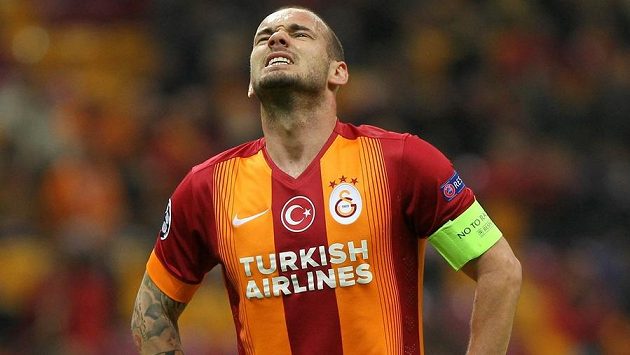 Svlékne nizozemský záložník Wesley Sneijder dres Galatasaraye Istanbul a zamíří na Old Trafford? Svlékne nizozemský záložník Wesley Sneijder dres Galatasaraye Istanbul a zamíří na Old Trafford?