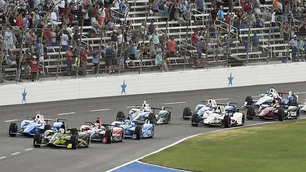 S téměř tříměsíčním zpožděním se na začátku června ve Spojených státech rozjede prestižní formulová série IndyCar S téměř tříměsíčním zpožděním se na začátku června ve Spojených státech rozjede prestižní formulová série IndyCar