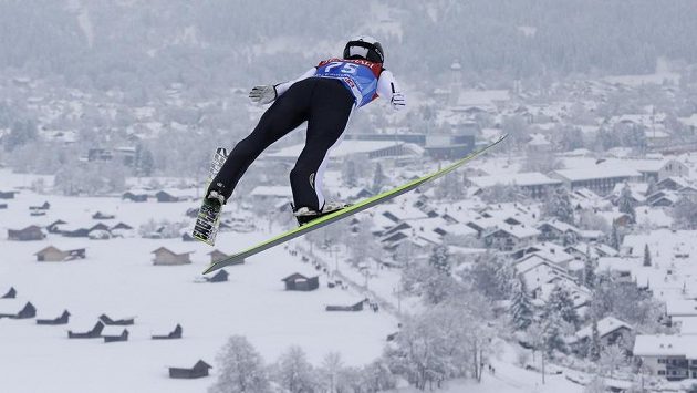 Český skokan na lyžích Roman Koudelka během kvalifikace na druhý závod Turné čtyř můstků v Ga-Pa. Český skokan na lyžích Roman Koudelka během kvalifikace na druhý závod Turné čtyř můstků v Ga-Pa.